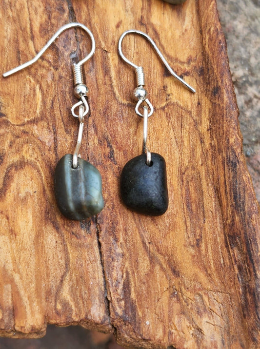 Beach Stone Earrings(Striped/Black)