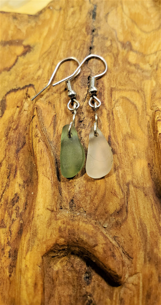 Seaglass Earrings(Green/White)