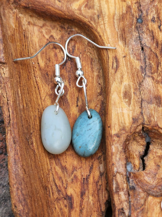 Beach Stone Earrings(Blue/White)